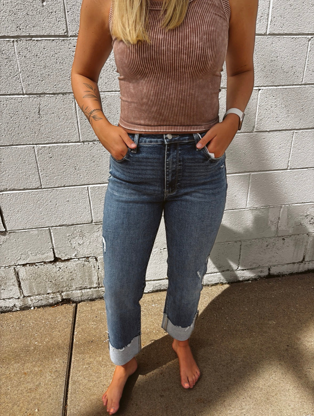 HIGH RISE STRETCH SLIM STRAIGHT W/ CUFFED HEM