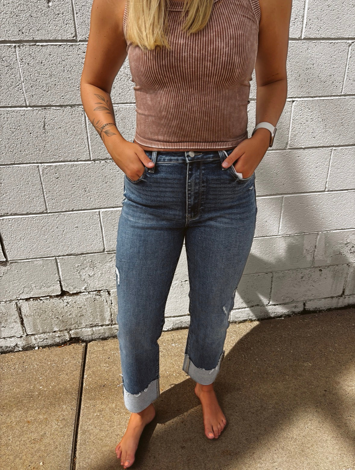 HIGH RISE STRETCH SLIM STRAIGHT W/ CUFFED HEM
