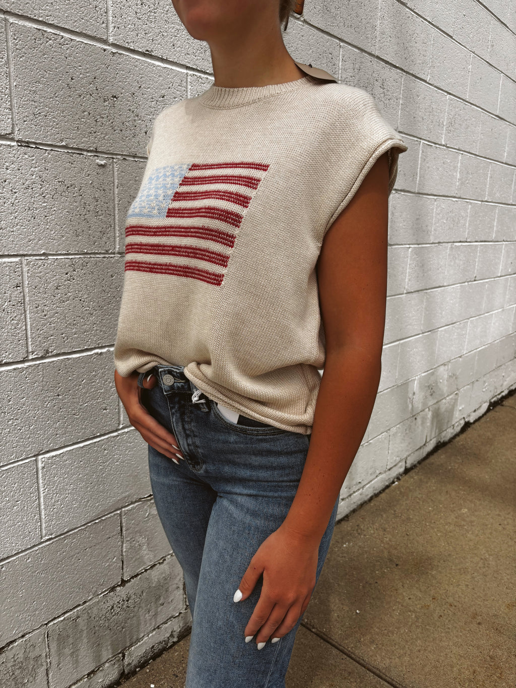 CREW NECK WIDE SHOULDER USA FLAG SWEATER