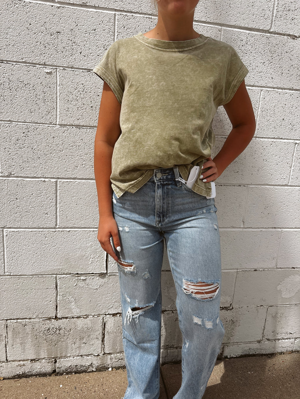 LIGHT OLIVE & BROWN WASHED EXTENDED SHOULDER KNIT T-SHIRT