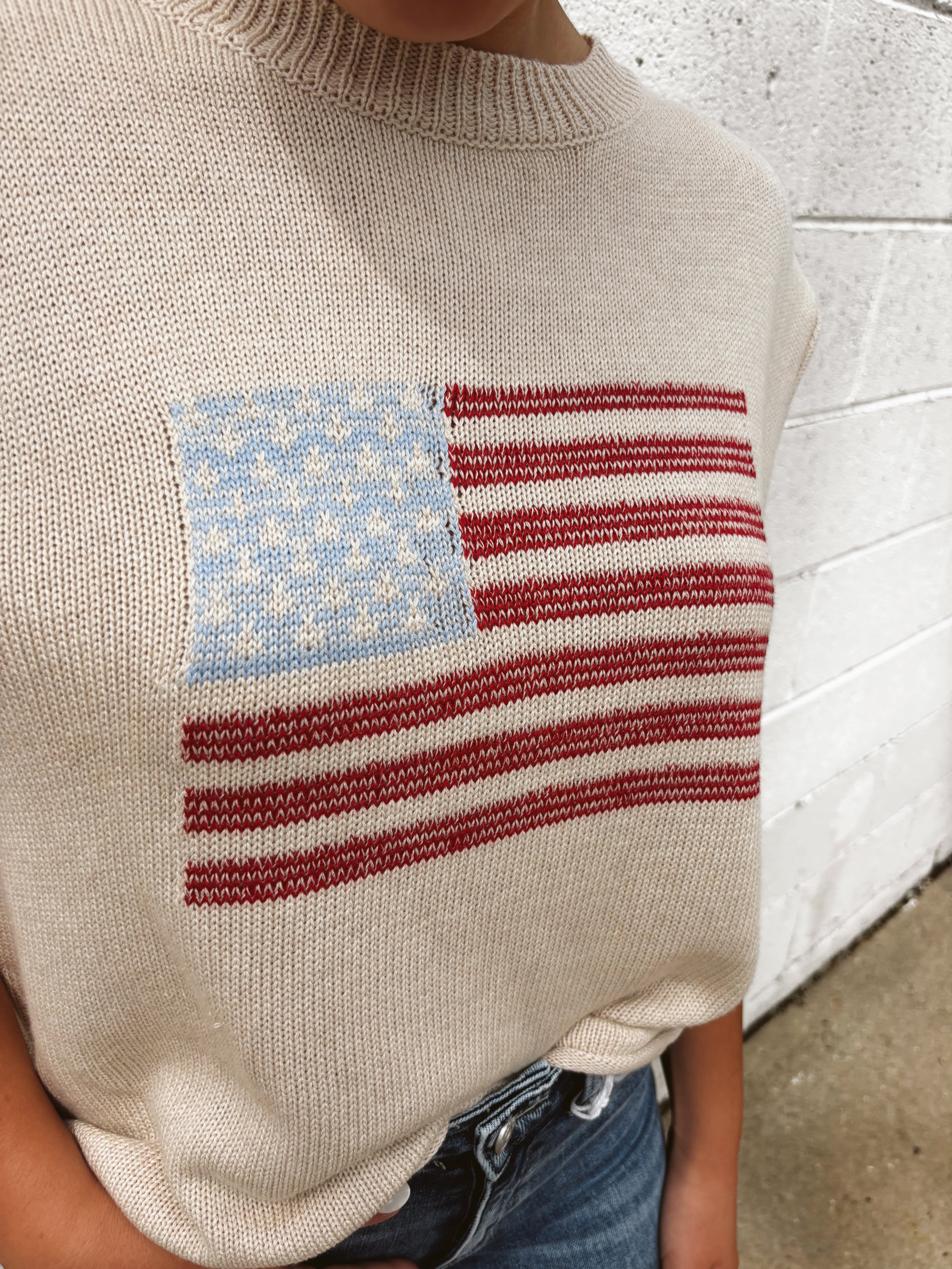 CREW NECK WIDE SHOULDER USA FLAG SWEATER