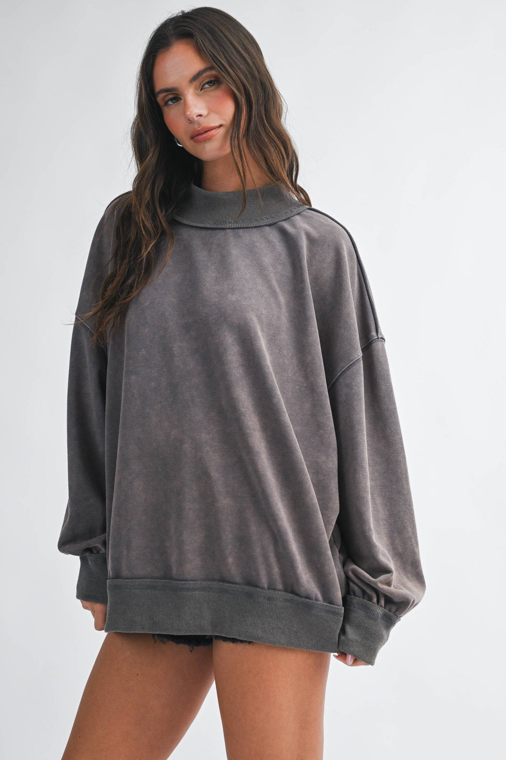 Oversized Mock Neck Washed Sweatshirt