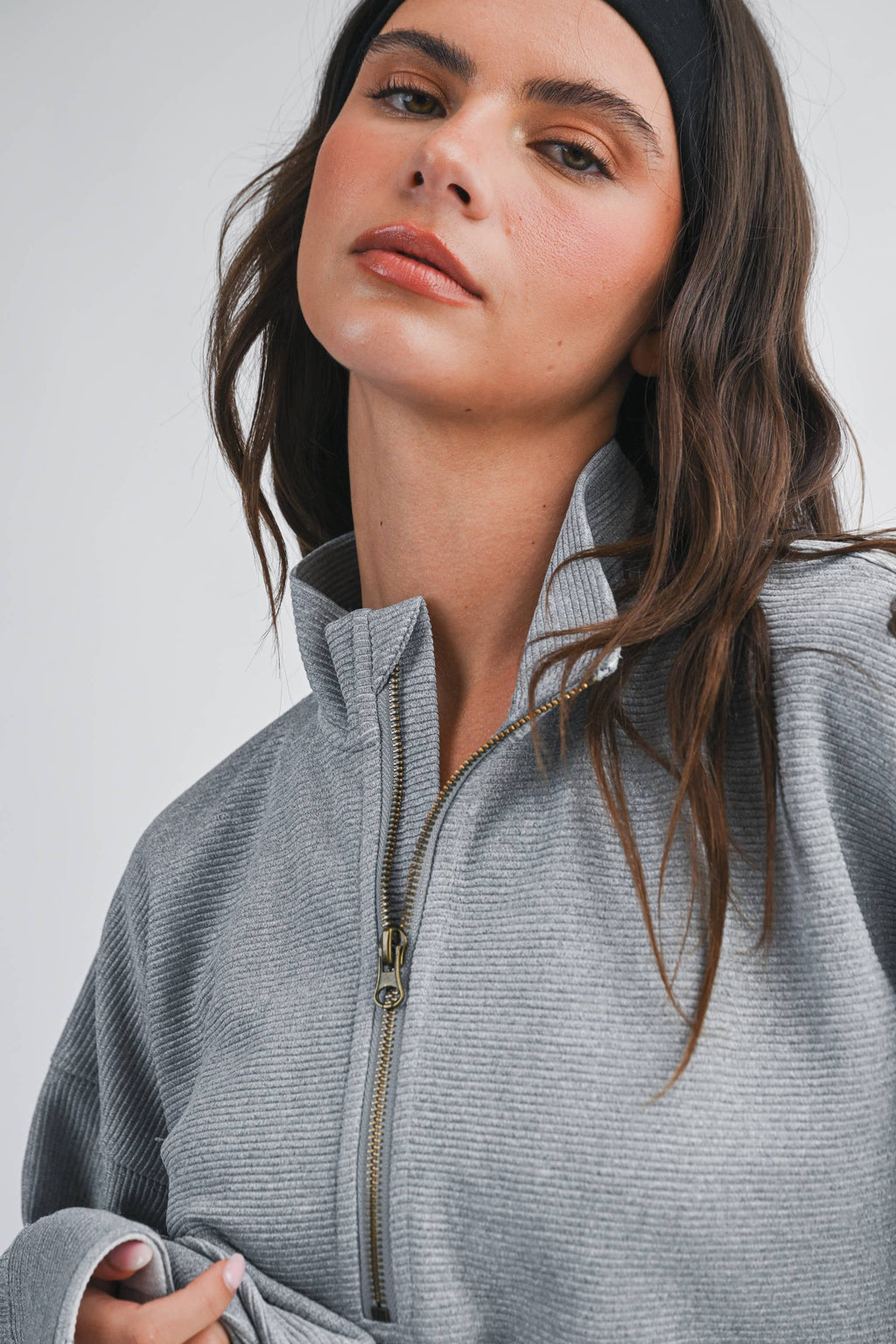 Ribbed Half Zip Cropped Pullover