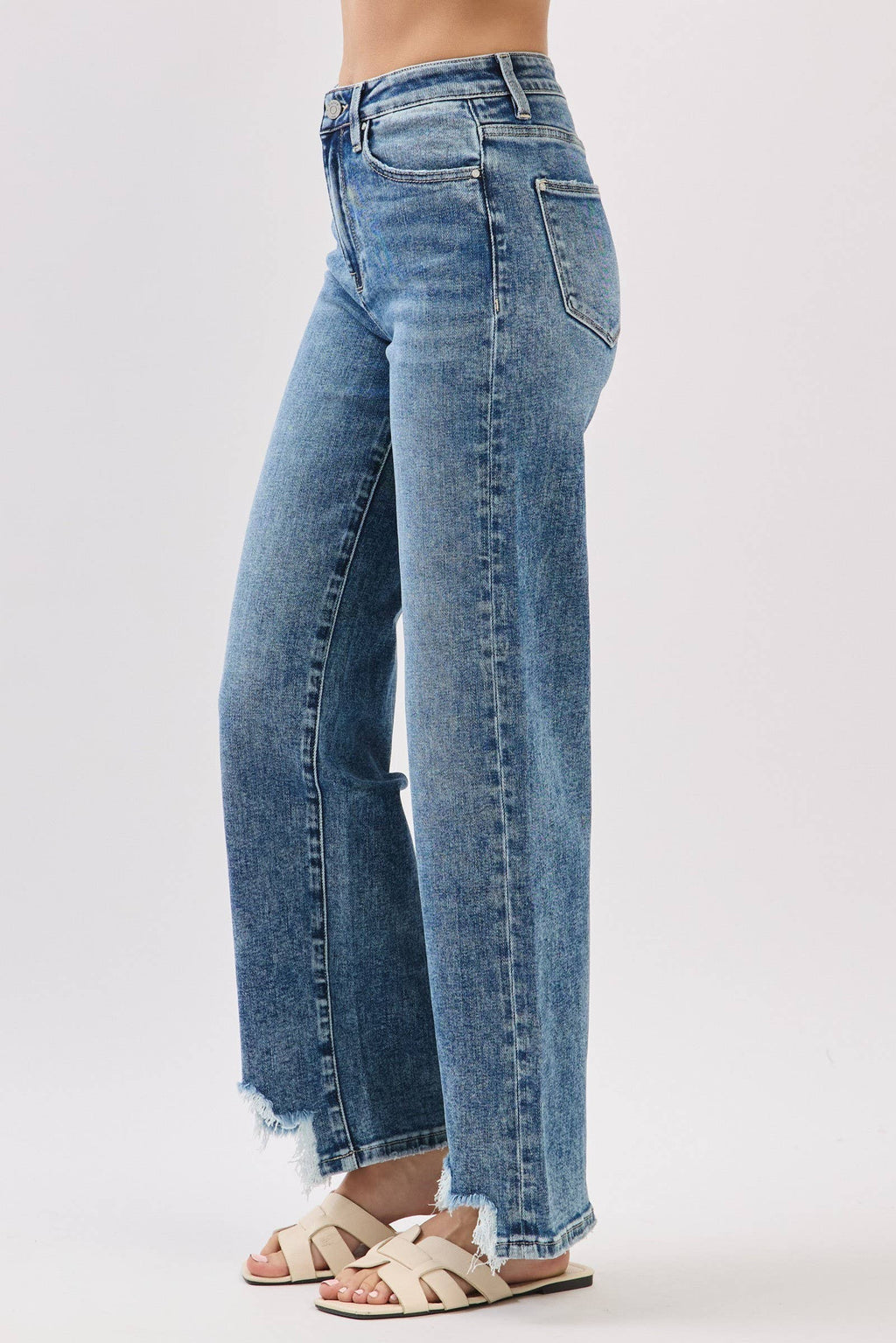 HIGH RISE SLIM WIDE LEG W/ DESTROYED HEM JEANS