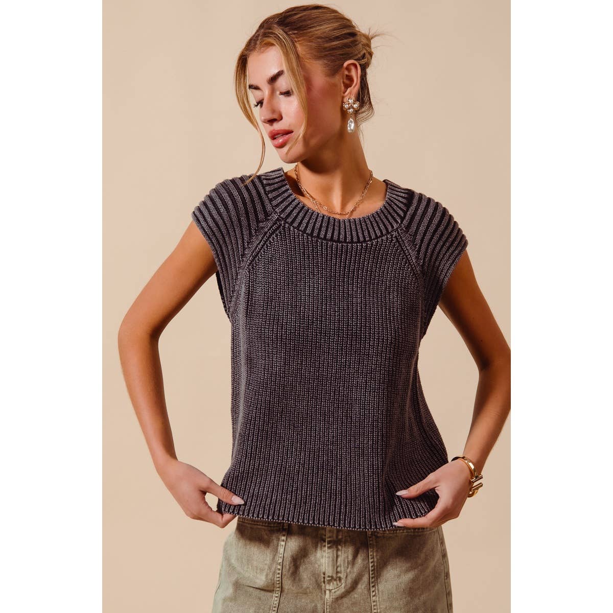 MINERAL WASHED RAGLAN SLEEVELESS SWEATER TOP