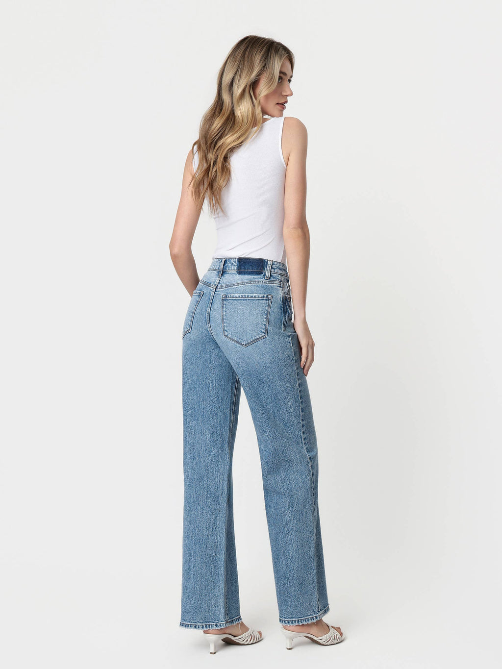 90'S SUPER HIGH RISE MEDIUM WASH WIDE JEANS