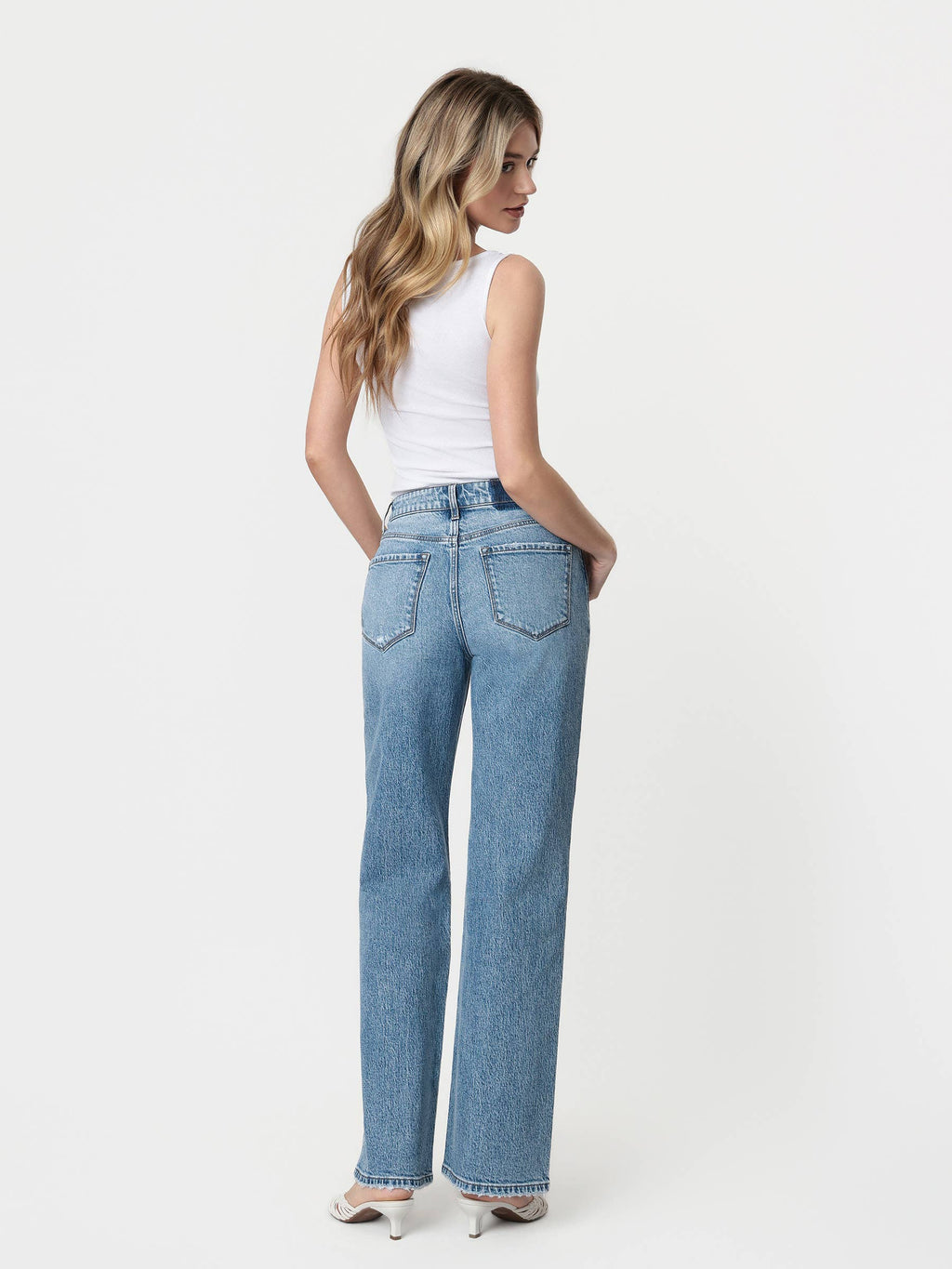 90'S SUPER HIGH RISE MEDIUM WASH WIDE JEANS