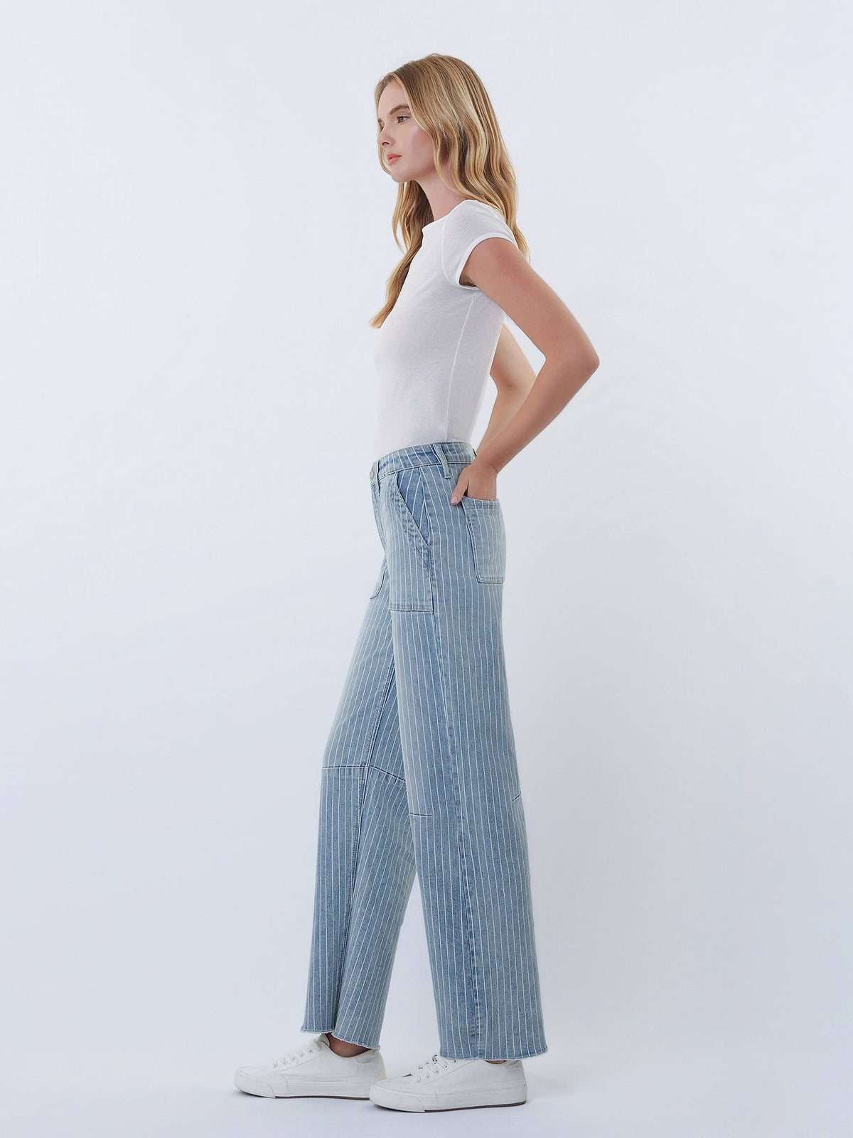 HIGH RISE STRIPED RAW HEM CROP BARREL JEANS